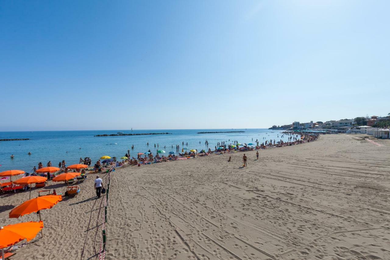 Titty Beach House Santa Marinella Kültér fotó